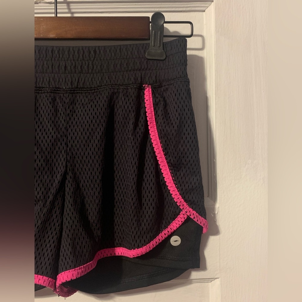 Avia Girls Black & Pink Mesh Gym Shorts